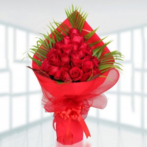 18 Pieces Red Roses Bunch