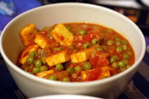 aloo-muttor-poneer-masala