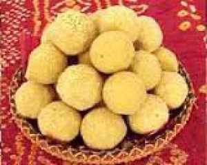 narikel-laddu
