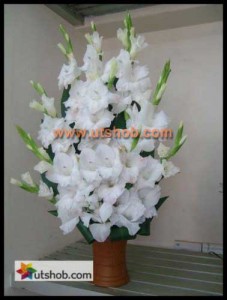 mixed-white-flower-bouquet