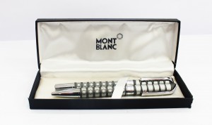 Double Pen 004