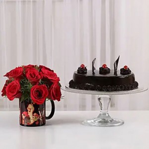 Red Roses Picture Mug & Cake