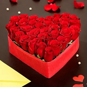 Heart Of Red Roses