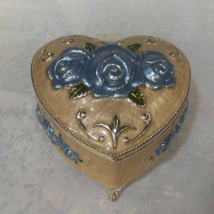 Jewellery box