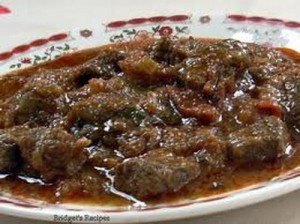 BEEF CHILLI & ONION