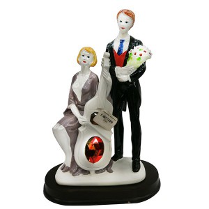 Showpiece - couple