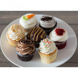 assorted-delicious-cup-cakes-1