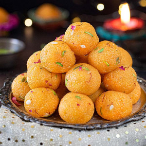 moti-choor-laddoo