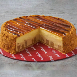 salted-caramel-cake-2