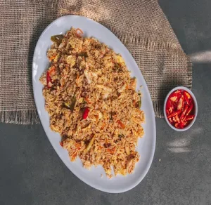Mixed Fried Rice with Basil Leaf