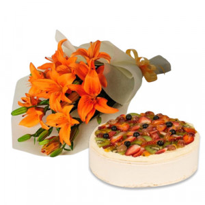 fruit-cake-with-orange-lilies