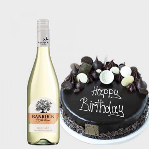 premium-mud-cake-with-wine-1