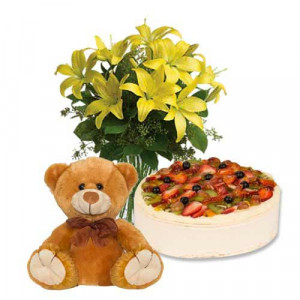 fruit-cake-with-yellow-lilies-8-inch-teddy