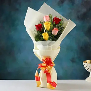 6 Pieces Mixed Color Roses Bouquet