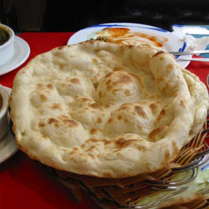 Plain Naan (4 Pieces)