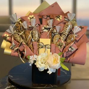 premium-dry-fruits-chocolate-hamper