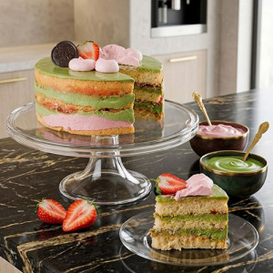 strawberry-matcha-cake