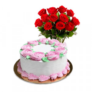 vanilla-cake-with-red-roses