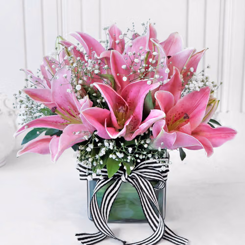 bouquet-of-pink-lilies-in-square-vase-6-stems