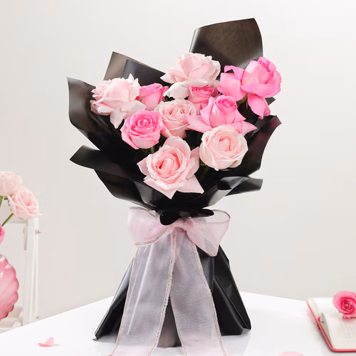 eternal-charm-romantic-bouquet