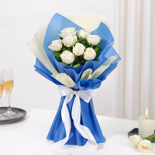 heartfelt-white-rose-bouquet