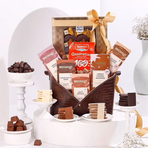 indulgent-chocolate-treats-hamper-in-faux-leather-basket-1