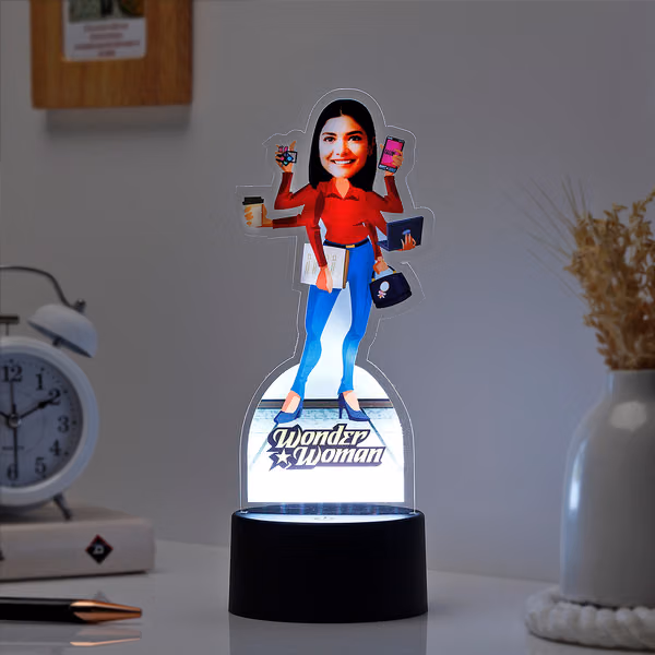 wonder-woman-personalized-led-caricature