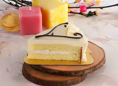 Vanilla Triangle Pastry